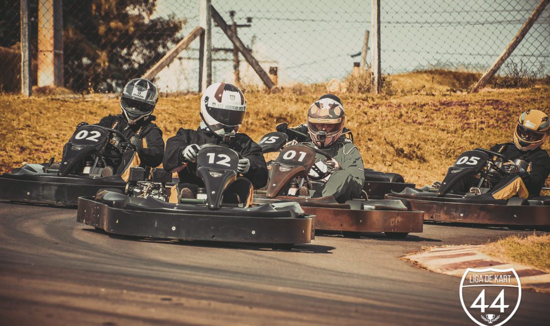 Equipamentos para andar de Kart Indoor/Aluguel/Rental